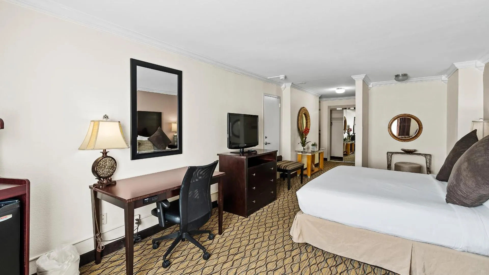 Executive Inn - Fort Lee 3*,